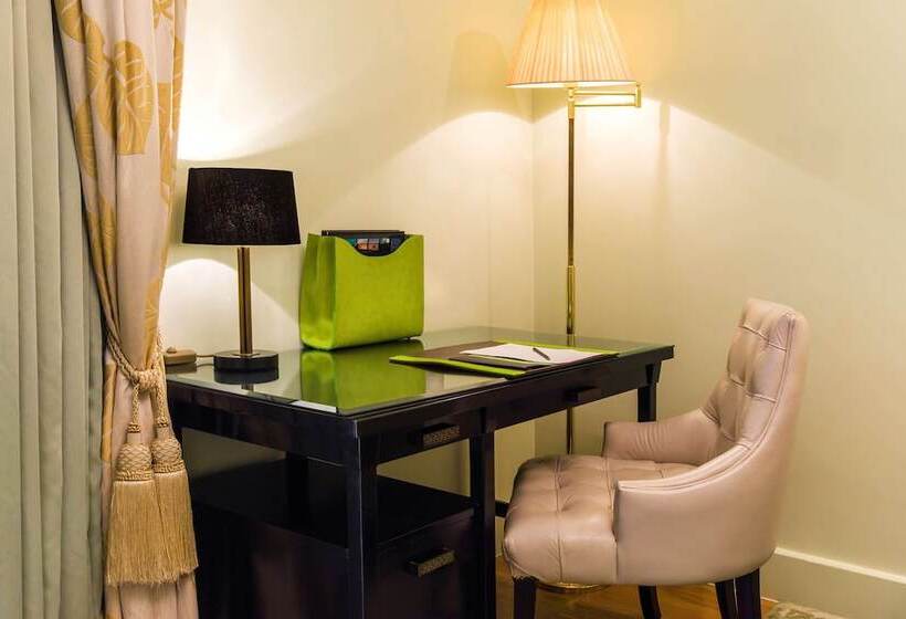 סוויטה דלוקס, Kempinski Nile Hotel, Cairo