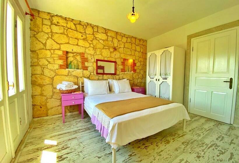 Номер Стандарт, Kesre Otel Alacati