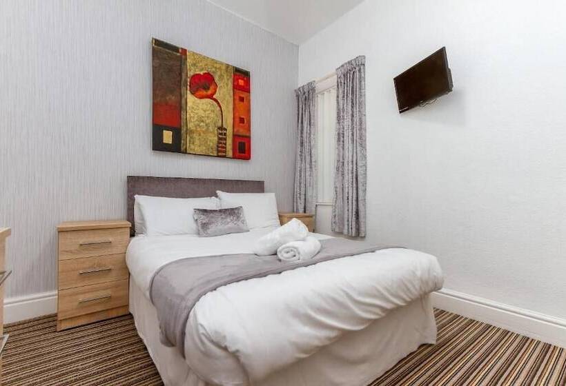 Номер Superior, The Sandringham Court Hotel & Apartment With High Speed Wi Fi