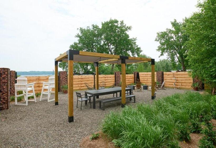 １ベッドルームハウス, Hutton Brickyards Riverfront Hotel & Venue