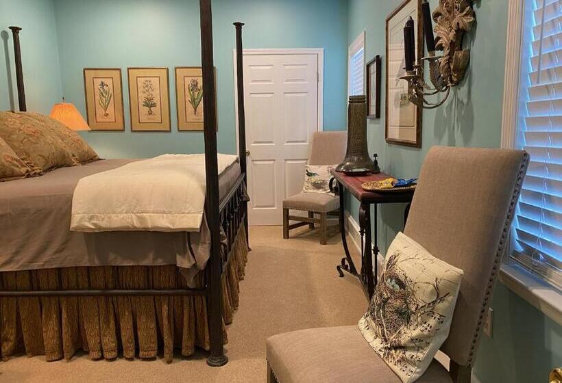 غرفة قياسية سرير كينج, The Birdnest Inn