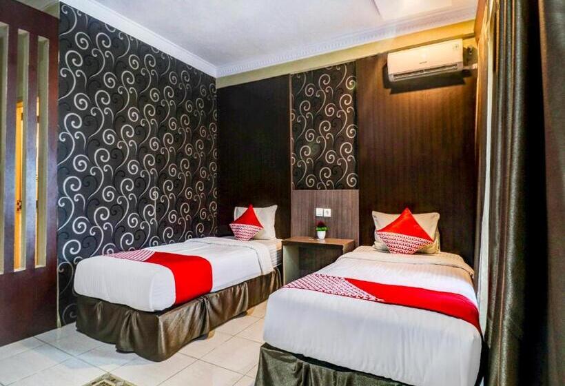 Номер Deluxe, Collection O 90564 Hotel Merangin Syariah