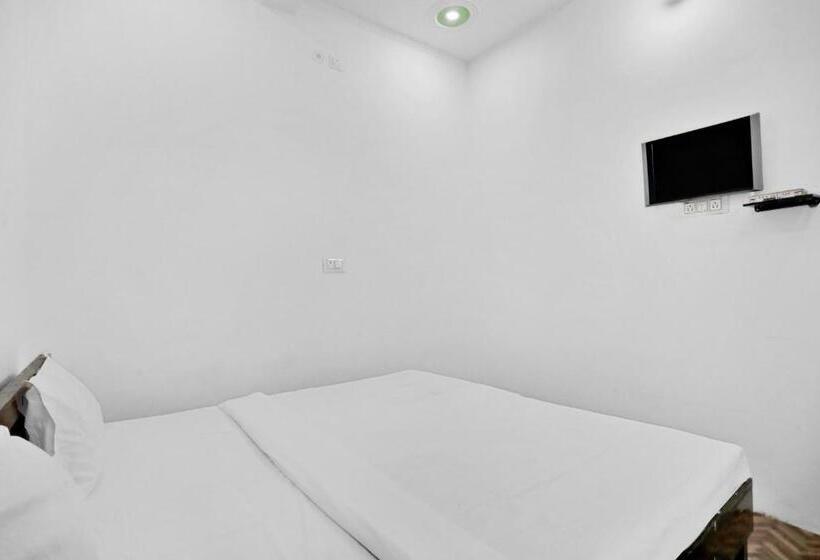 3-Bett-Standardzimmer, Spot On Shashank Plaza