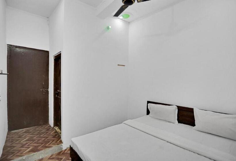 3-Bett-Standardzimmer, Spot On Shashank Plaza