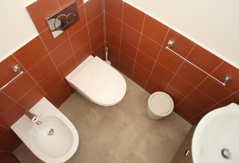 اتاق استاندارد با تراس و چشم‌انداز دریا, Casa Maja Rooms & Suites