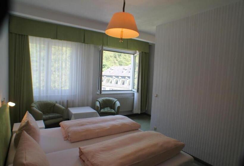 스탠다드 룸, Kurhotel Quellenhof