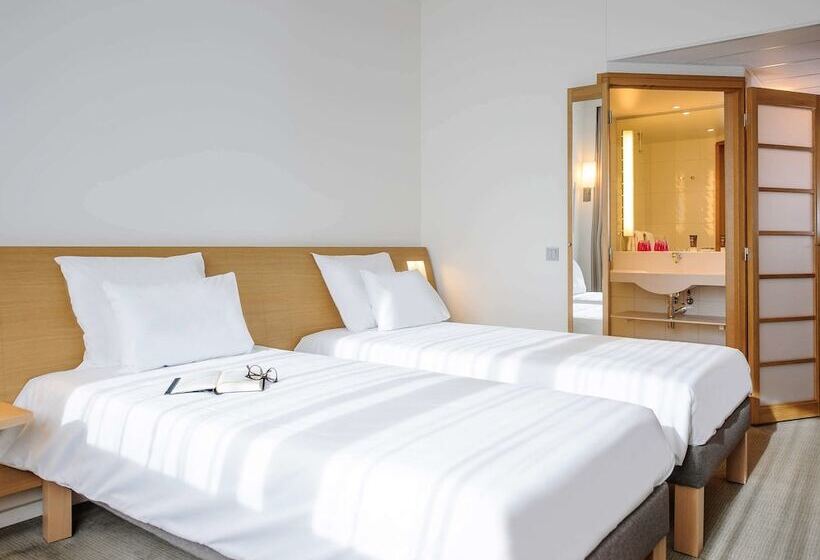 Номер Стандарт, Novotel München Airport   Newly Renovated