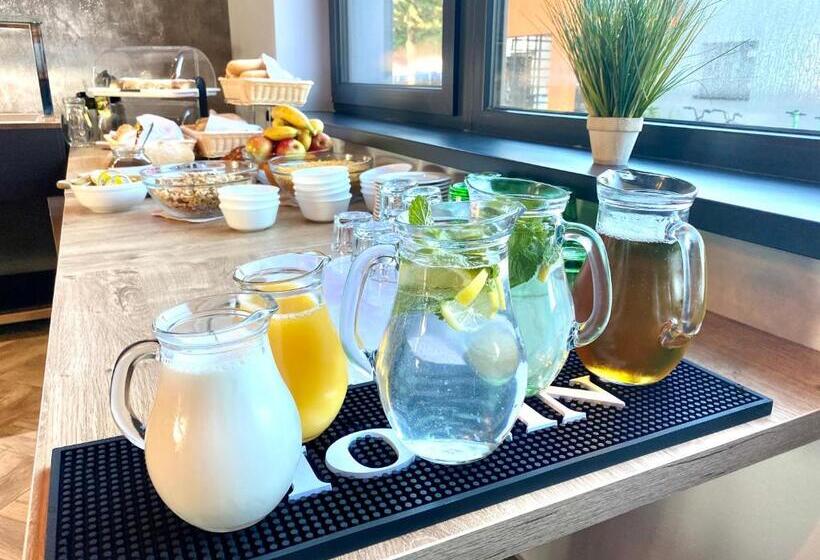 اتاق لوکس, & Restaurant Barca