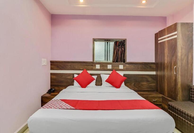 Трехместный Номер Классика, Super Hotel O Royal