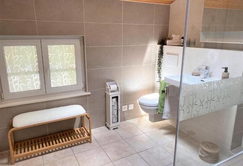 اتاق لوکس با بالکن, B&b Mon Rêve, Petit Déjeuner Bio, Jacuzzi