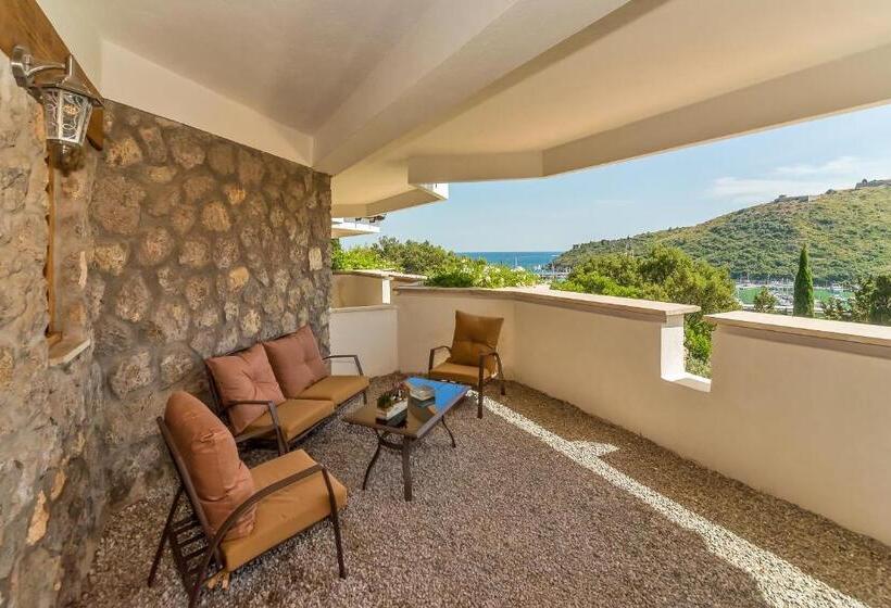 Номер Стандарт Вид на Море с Балконом, Villa Valdroni