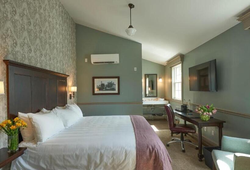 Номер Superior Кровать Кинг, The Groton Inn