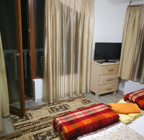 Номер Стандарт, Bayrakova Guest House