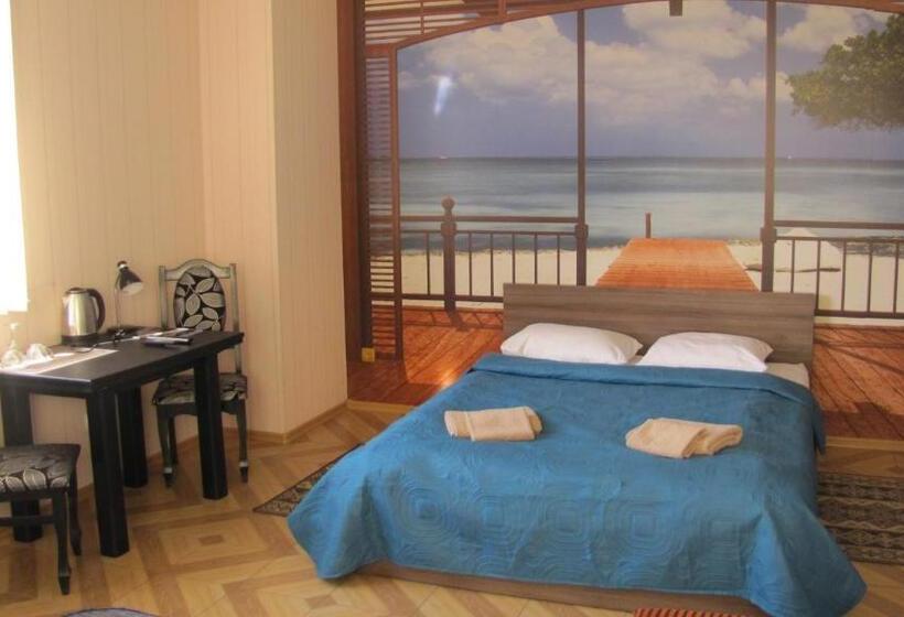 Семейный Номер, Mini Hotel Leon