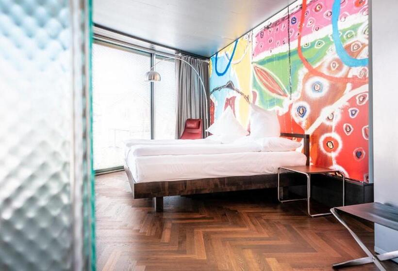 سوییت جونیور, Hirschen Oberkirch   Design Boutique