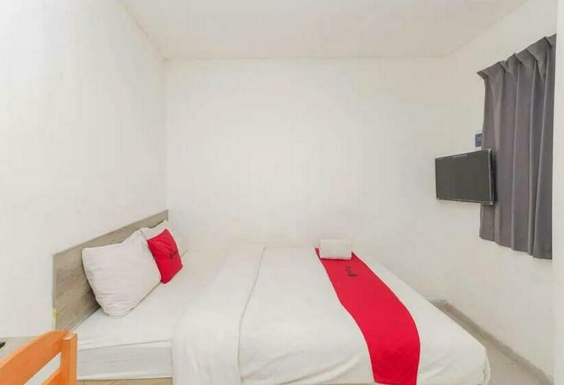 Номер Стандарт, Reddoorz Near Kaza Mall Surabaya