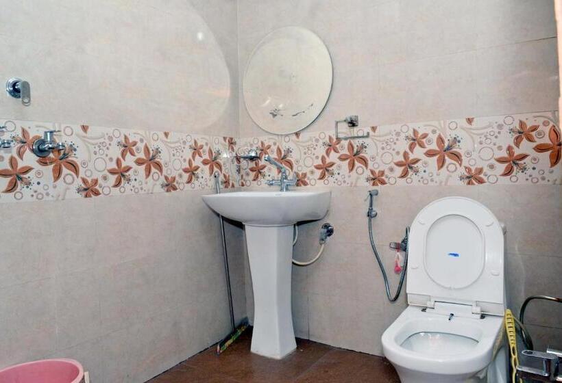 Семейный Номер, Corridor Inn