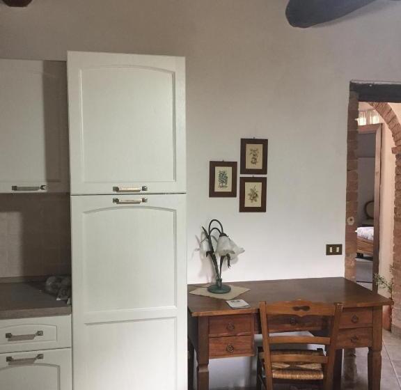 低层单卧公寓, Podere La Castellina