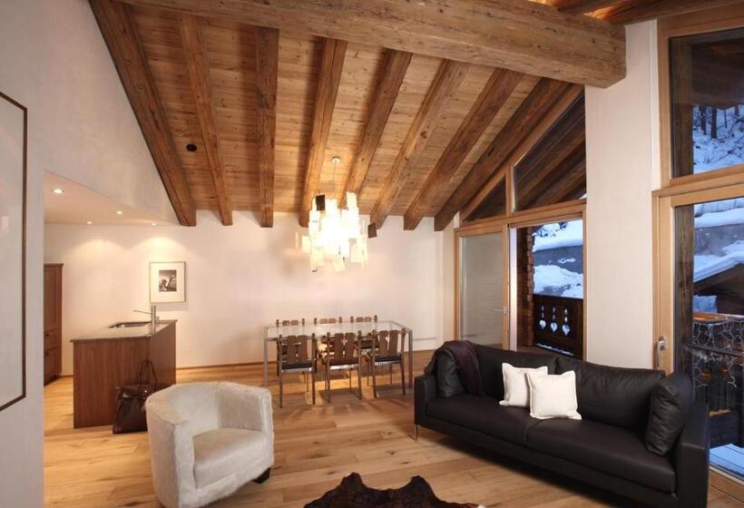 Люкс, Firefly Luxury Suites
