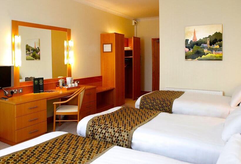 Семейный Номер, Great National Hotel Ballina