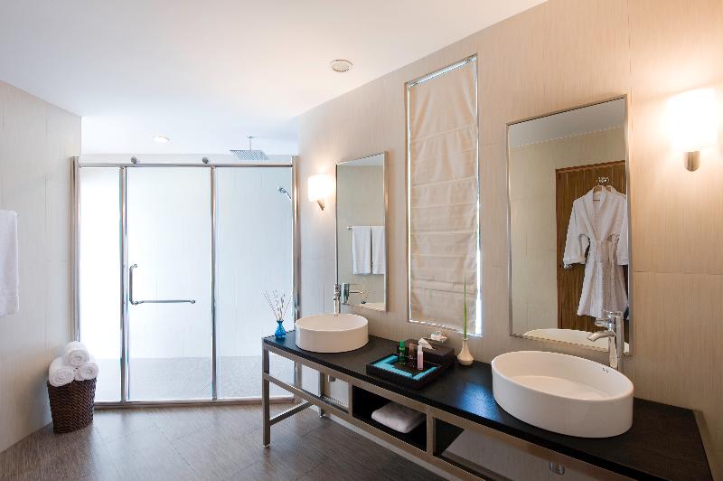 디럭스 룸 킹사이즈 침대, Shanghai Hotel Holland