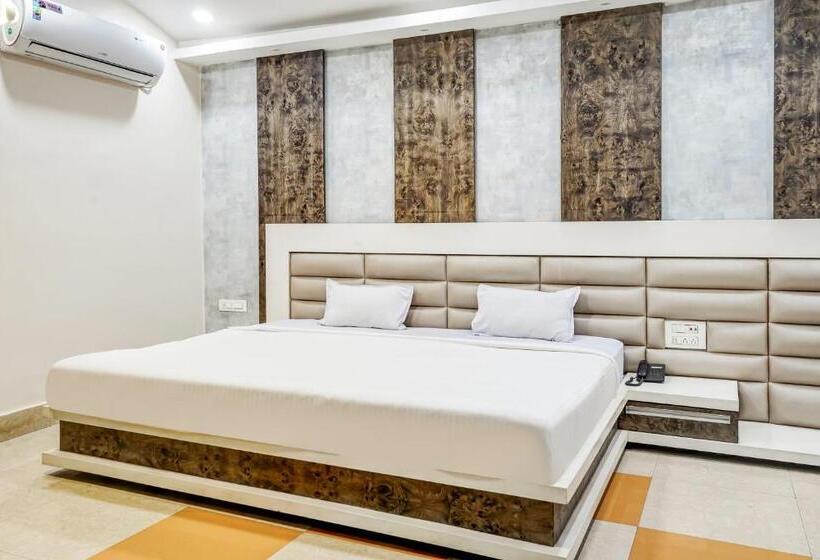 Трехместный Номер Классика, Capital O 79766  Star International