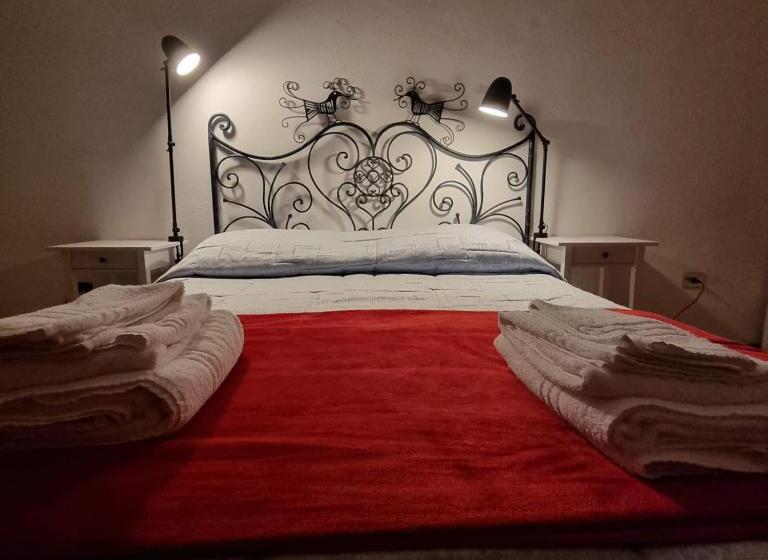 Семейный Номер, Sa Stiddiosa Guesthouse
