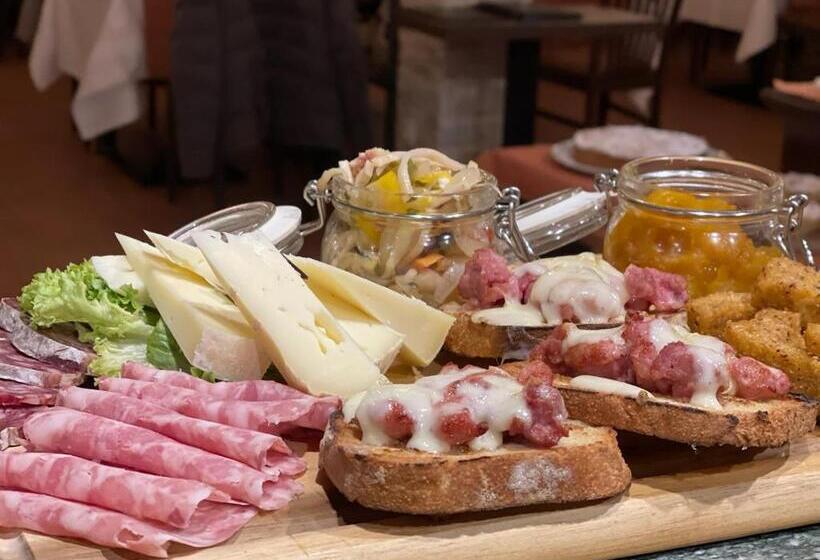 Номер Стандарт Вид на Сад, Locanda Dei Mulini