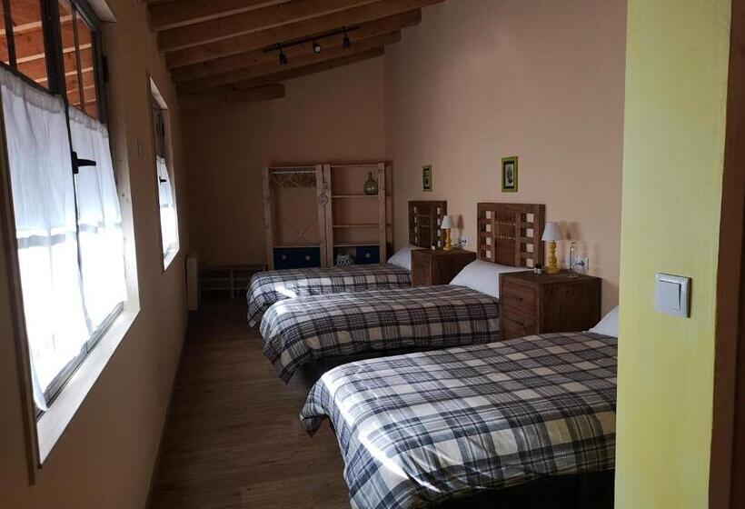 Номер Deluxe, L  Abilleiru Albergue Rural