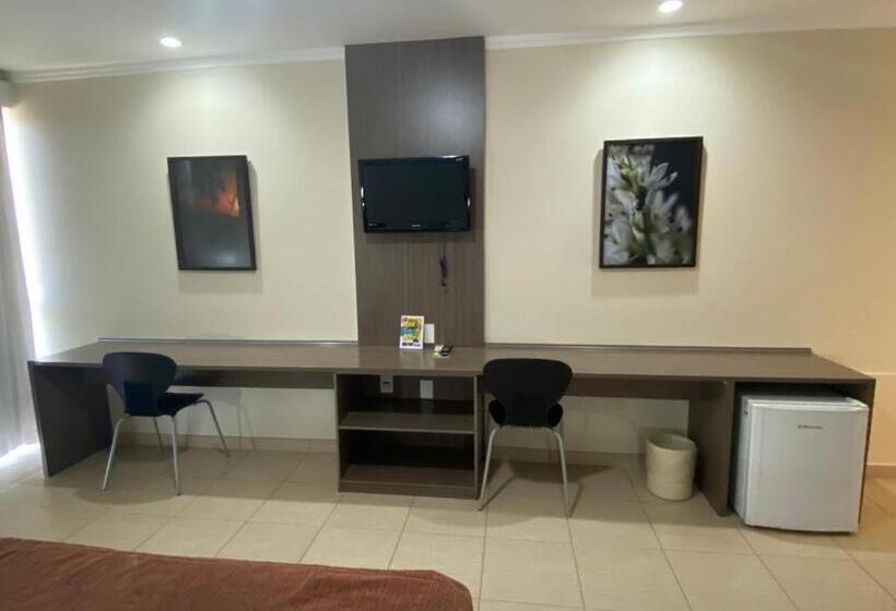 스탠다드 발코니 룸, Class Hotel Passos Rio Grande Portal Da Canastra