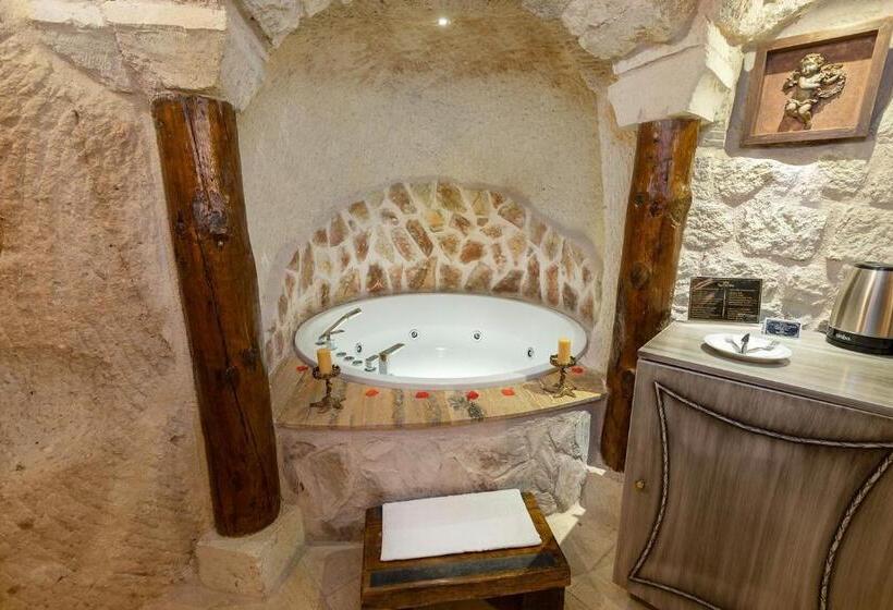 Люкс с гидромассажем, Elysion Cave Suites