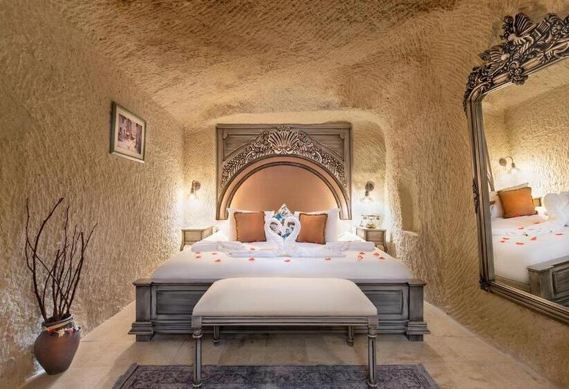 Люкс с гидромассажем, Elysion Cave Suites