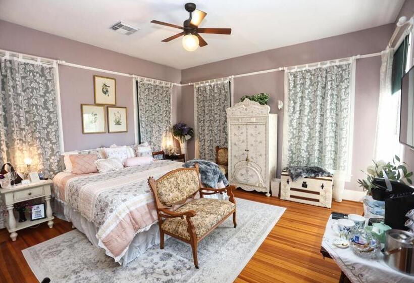 标准间带阳台, Virginia Point Inn