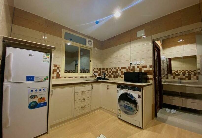 سوییت خانوادگی, Quartz Executive