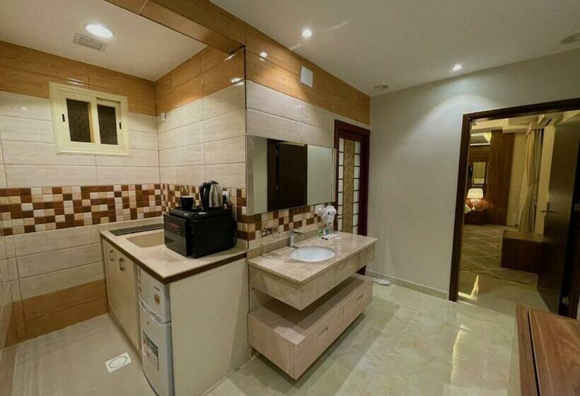 اتاق استاندارد, Quartz Executive