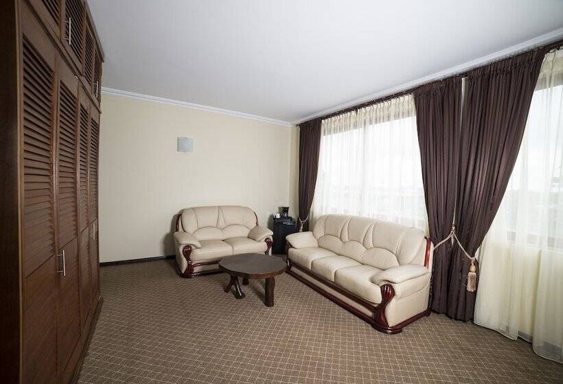 اتاق لوکس, Elegance Nv