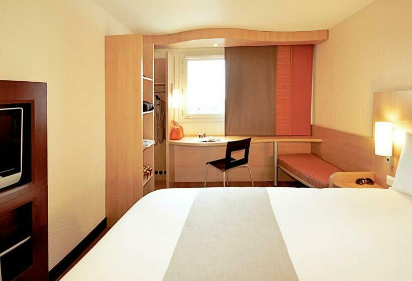 Номер Стандарт, Ibis Como