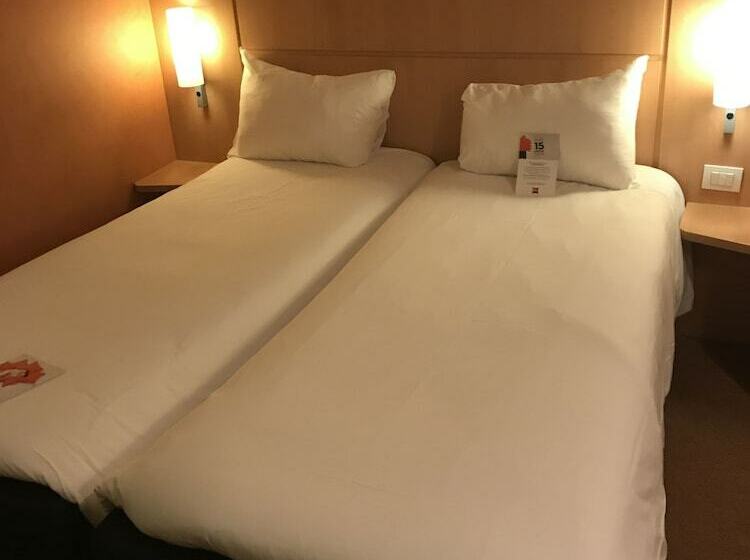 Номер Стандарт, Ibis Como
