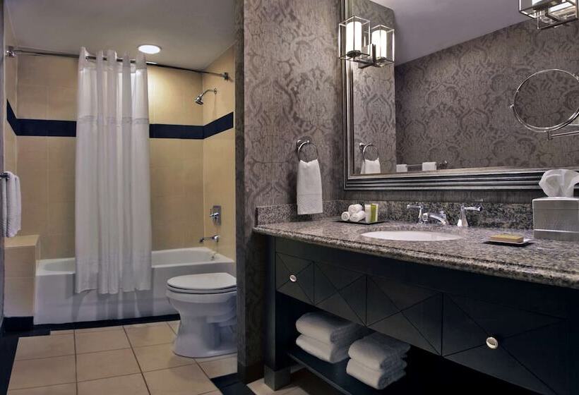 חדר דלוקס, The Skirvin Hilton Oklahoma City