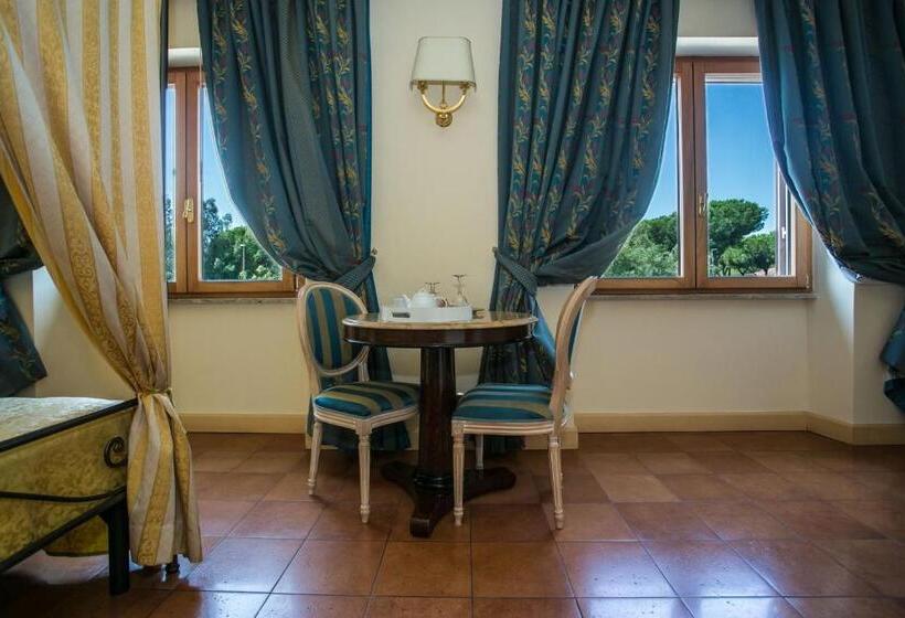 Полулюкс, Quadrifoglio Roma Eur