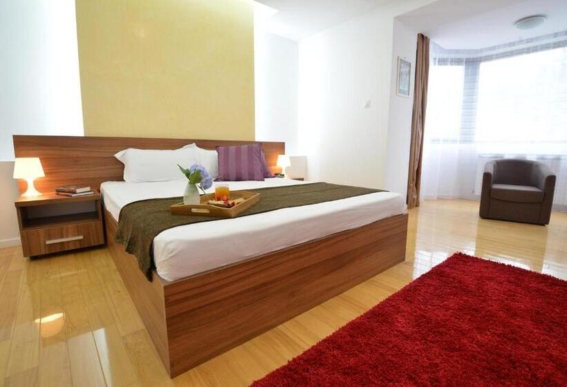Апартаменты 1 Спальня с Террасой, 6 Apartments