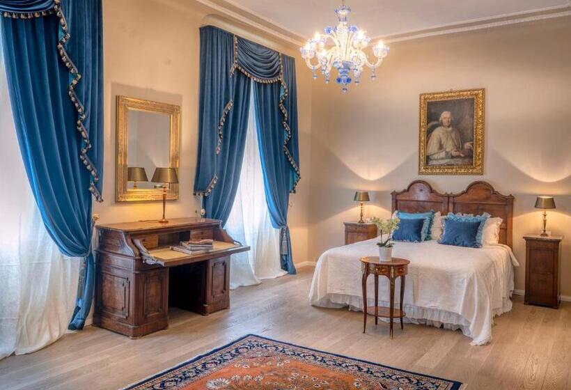 Номер Deluxe, Palazzo Cavagna Sangiuliani