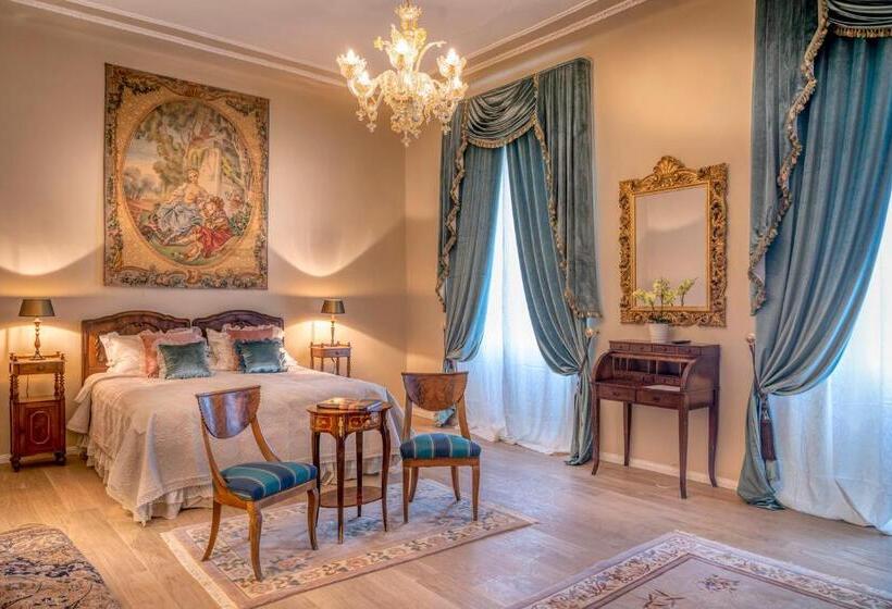 Номер Deluxe, Palazzo Cavagna Sangiuliani