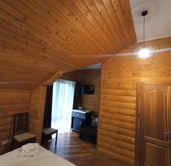 Номер Стандарт, явір резорт
