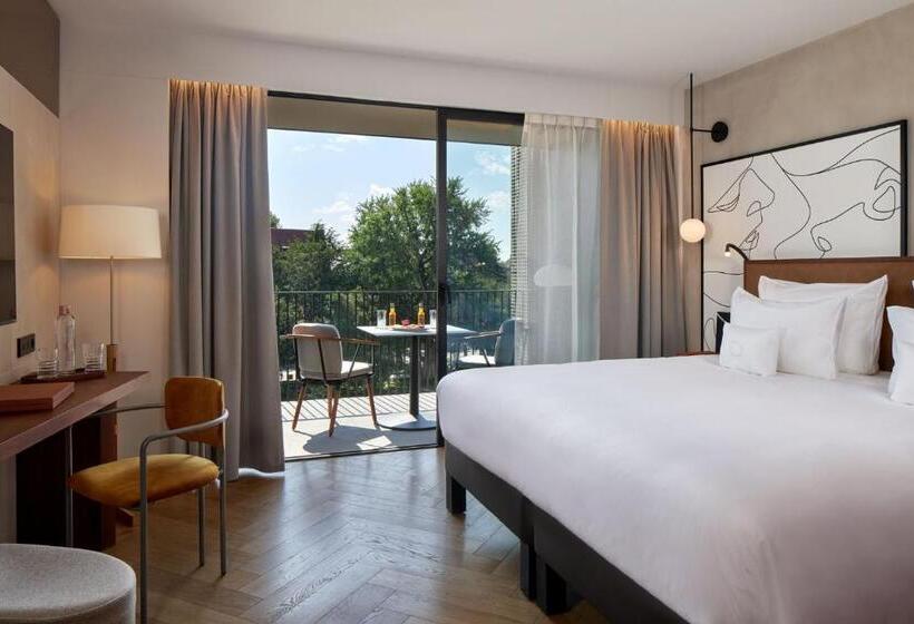 Номер Deluxe Кровать Кинг, L Esquisse Hotel & Spa Colmar   Mgallery
