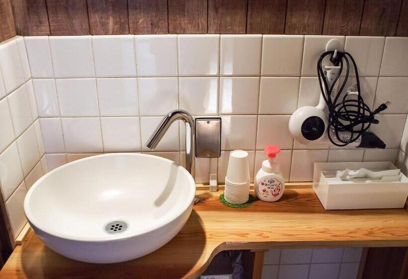 Дом 3 Спальни, Shingu Guest House 奏