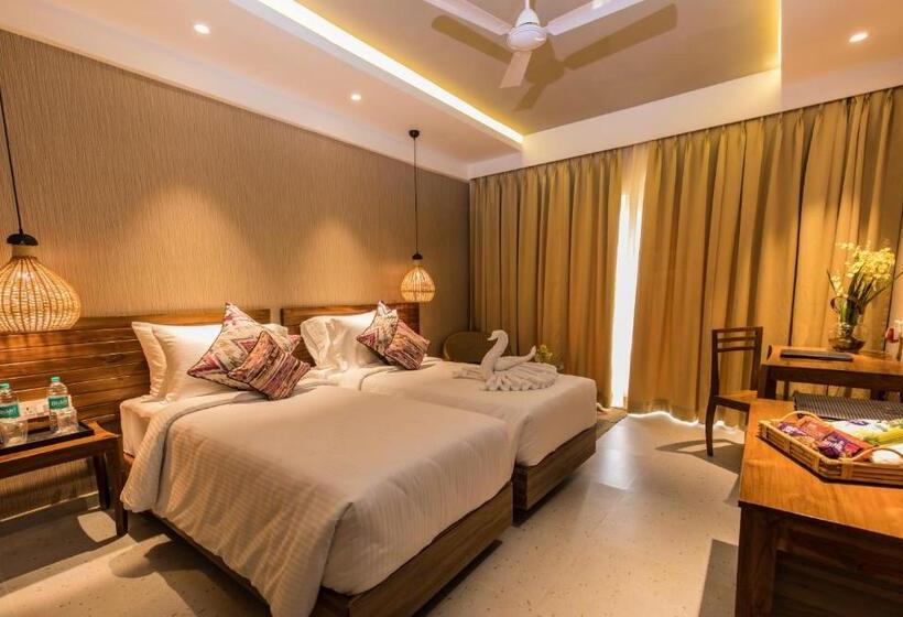 Номер Deluxe с Балконом, Swosti Chilika Resort