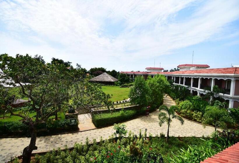 Номер Deluxe с Балконом, Swosti Chilika Resort