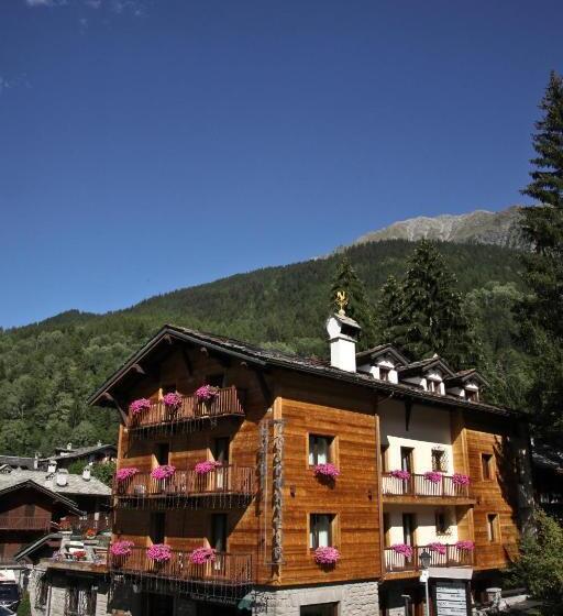 ４ベッドルームクラシックタイプ, Courmayeur