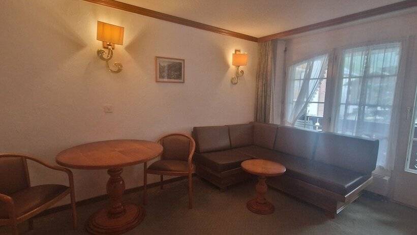 Standard Studio, La Perle Apartments